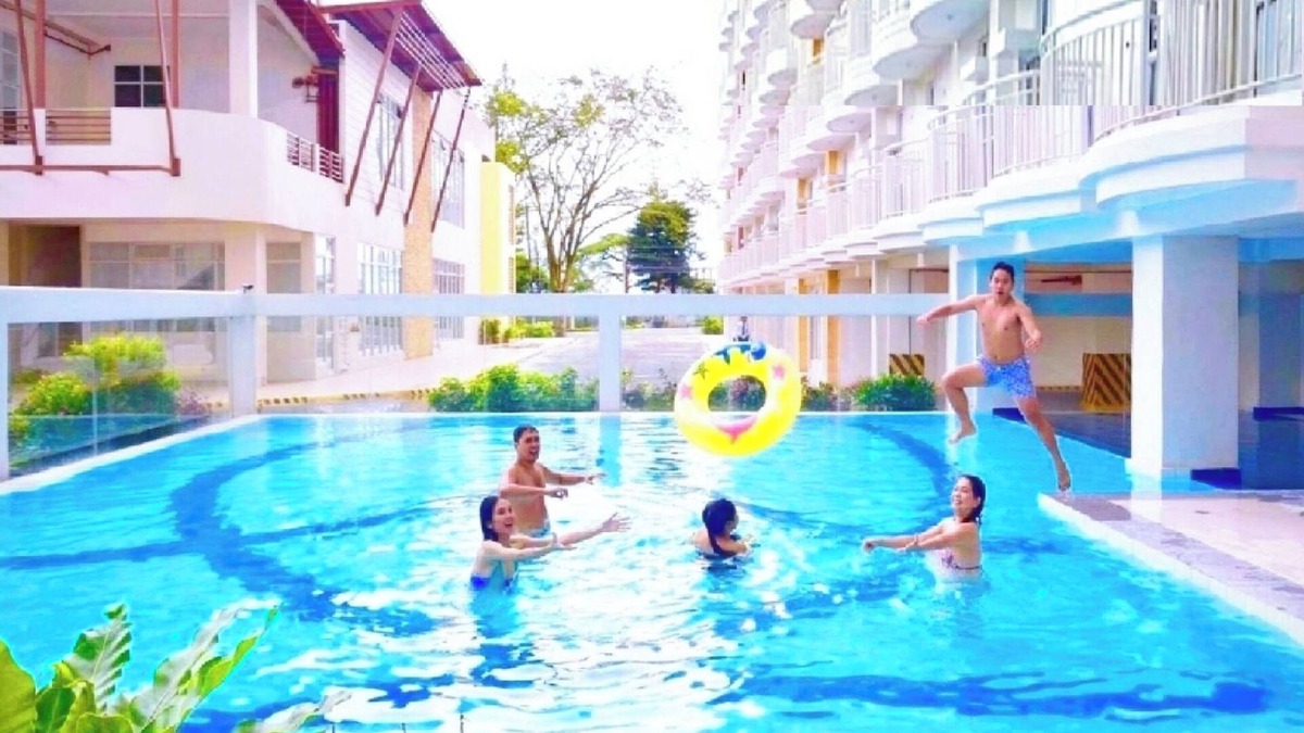 San Jose Condo | SweetLove 2BR, 2 Baths, 12 ꆜ *View-Deck *free Pool, Parking