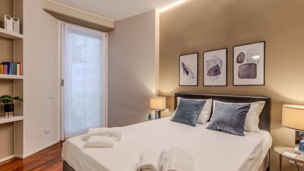Milan Centre Apartment | Sweett | Luxury Velasca II