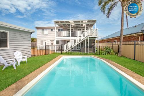 Culburra Beach House | Swell I Pet Friendly I 2 Mins Walk to Beach