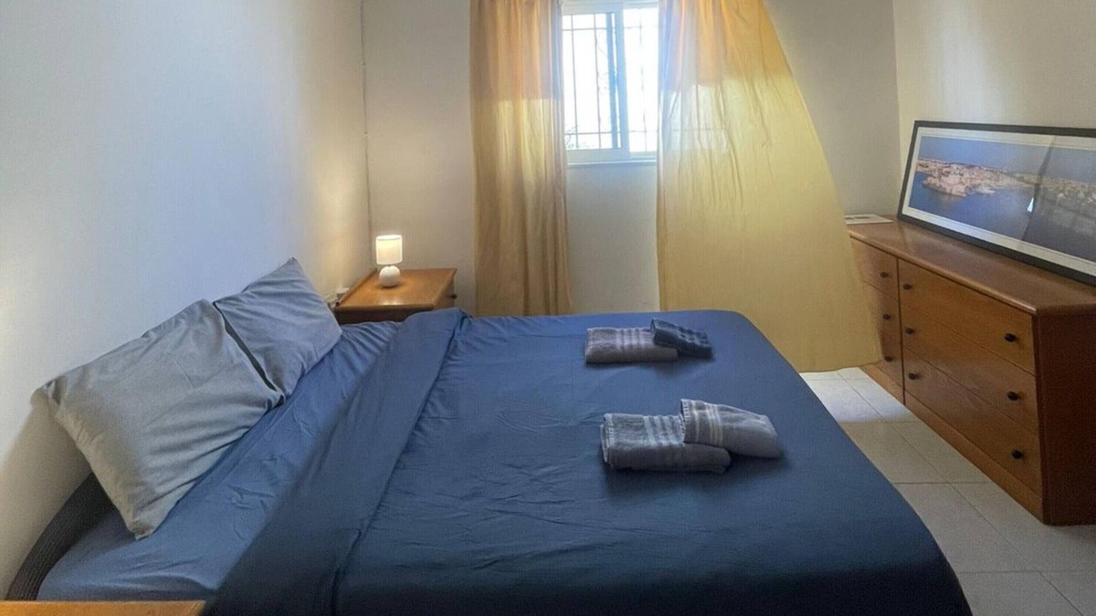 Tal-Ghoqod Hotel | SwieqiStay room6 private bath - Paceville