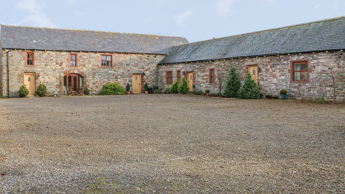 Wing Cottage | SWIFT COTTAGE, pet friendly, character holiday cottage in Milton