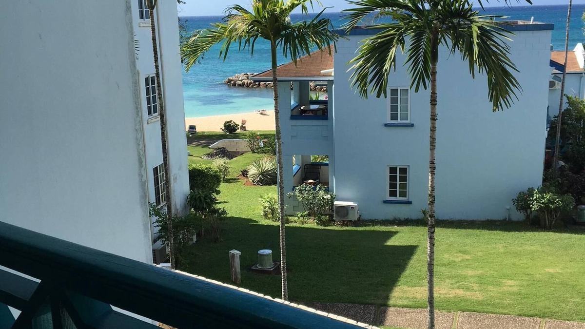 Orange Bay Apartment | Swim, Sleep and Exhale. Good for 1, perfect for 2 - 24hr security, Free Wifi