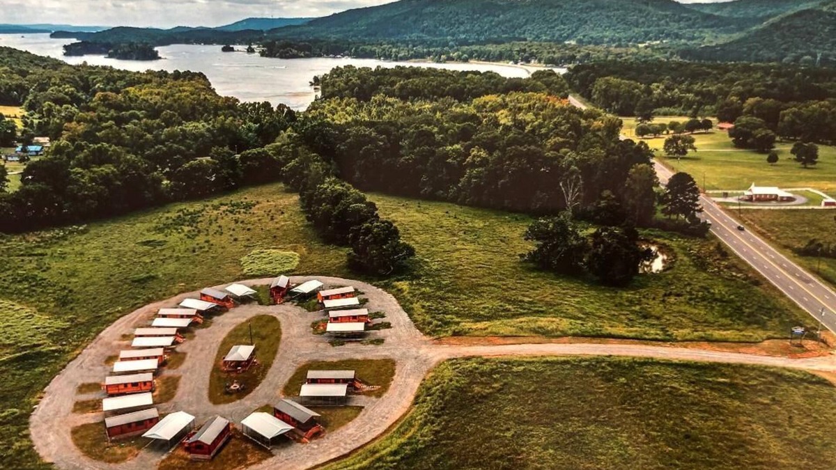 Scottsboro Cabin | SWIMBAIT CABIN