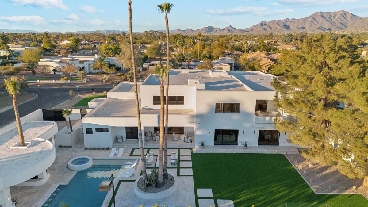 La Tierra Estates House | SWSS - NEW ELITE RETREAT: Premier Destination for Corporate and Wellness Stays