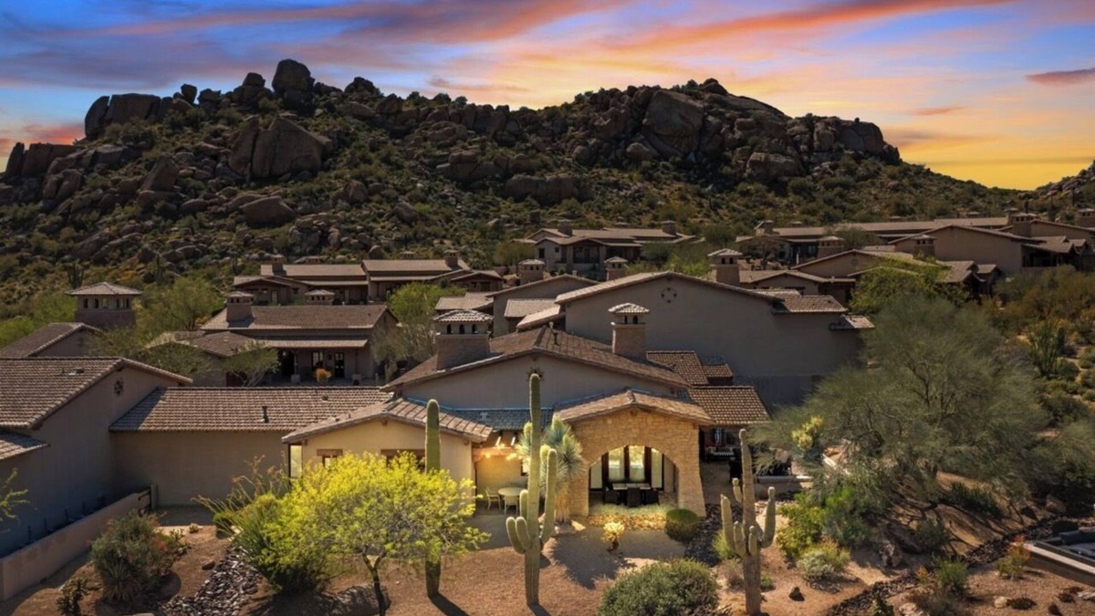 The Rocks House | SWSS - Troon Club + Resort + Desert Oasis | Sleeps 6 | Full Service Amenities #125