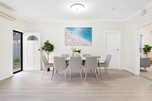 Croydon House | Sydney Croydon 4bed house cls burwood and Ashfield