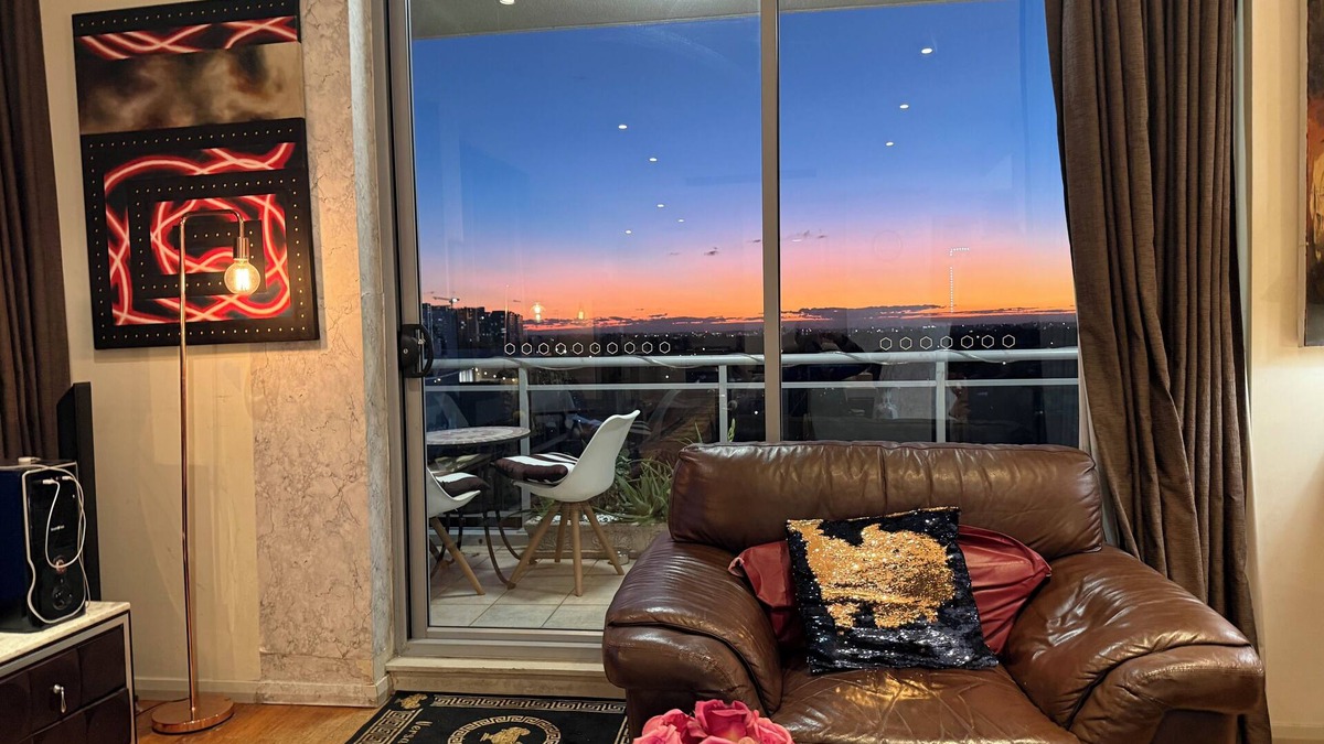 Maroubra Apartment | Sydney Penthouse 1King Bed Queen Bed Extra Queen available Service Guarantee