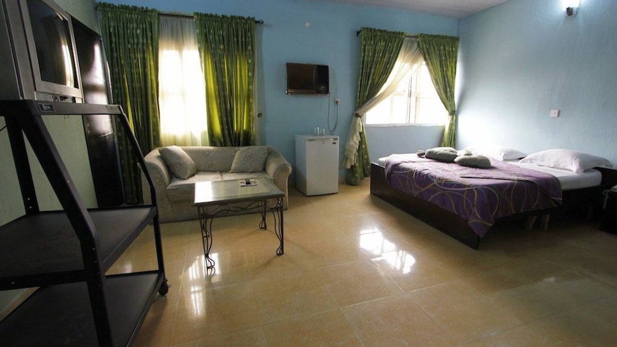 Somolu Hotel | Sylva Link Hotel