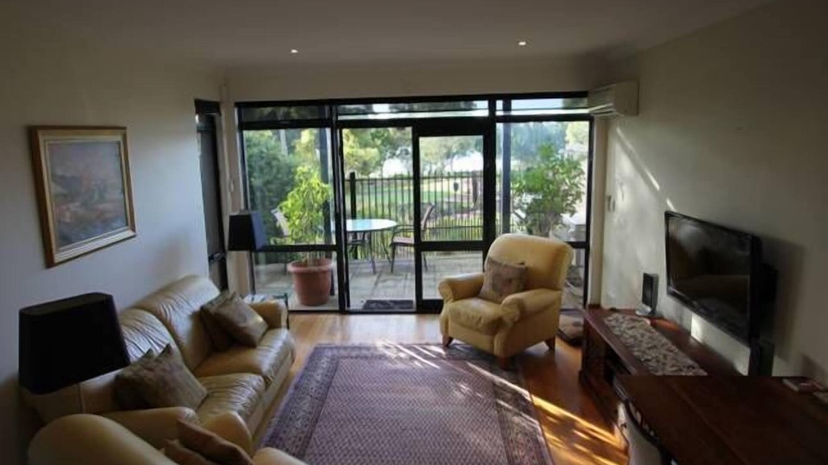 East Perth Apartment | Syrena on the Swan - East Perth