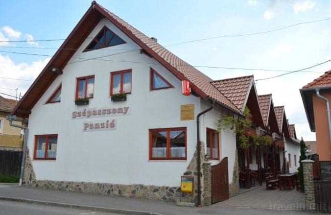 Vlahita Bed & Breakfast | Szépasszony Panzió