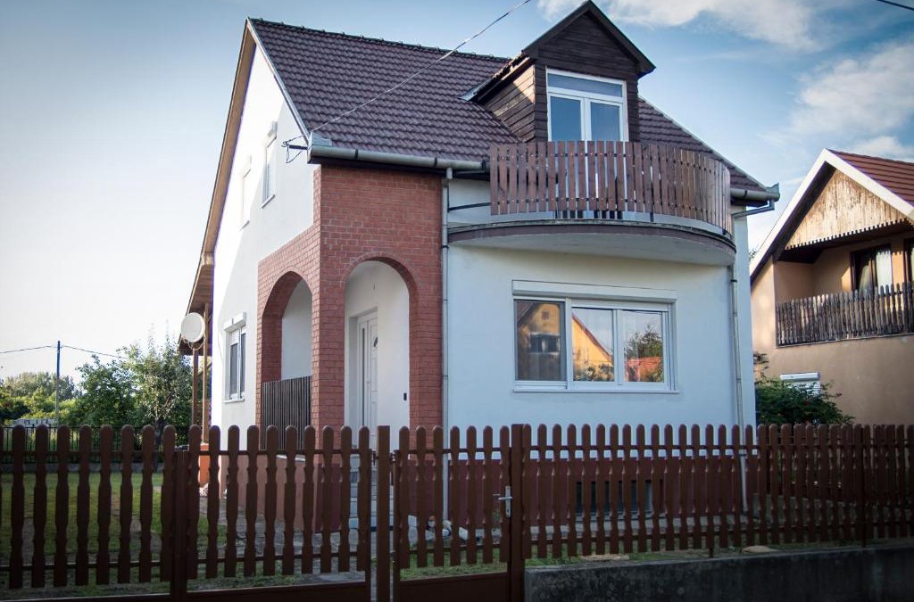 Zsorifurdo Apartment | Szegfű Vendégház