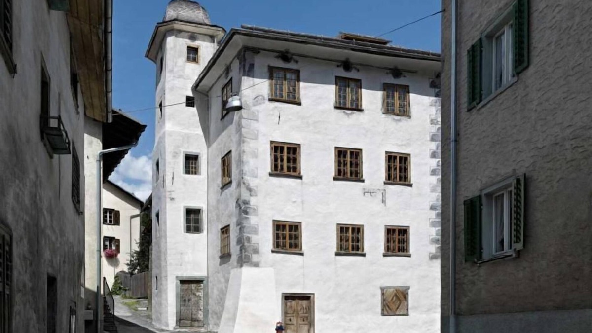 Valendas Apartment | Türalihus Upstairs - Ferien im Baudenkmal