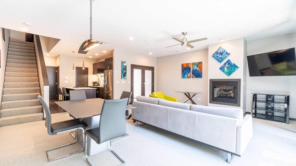 Cherry Street Condo | T-Town Hideaway