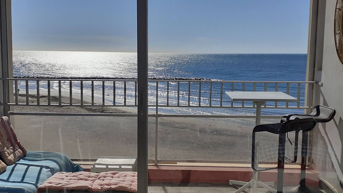 Le Grau-dʼAgde Apartment | T2 1st line sea view in GRAU D'AGDE