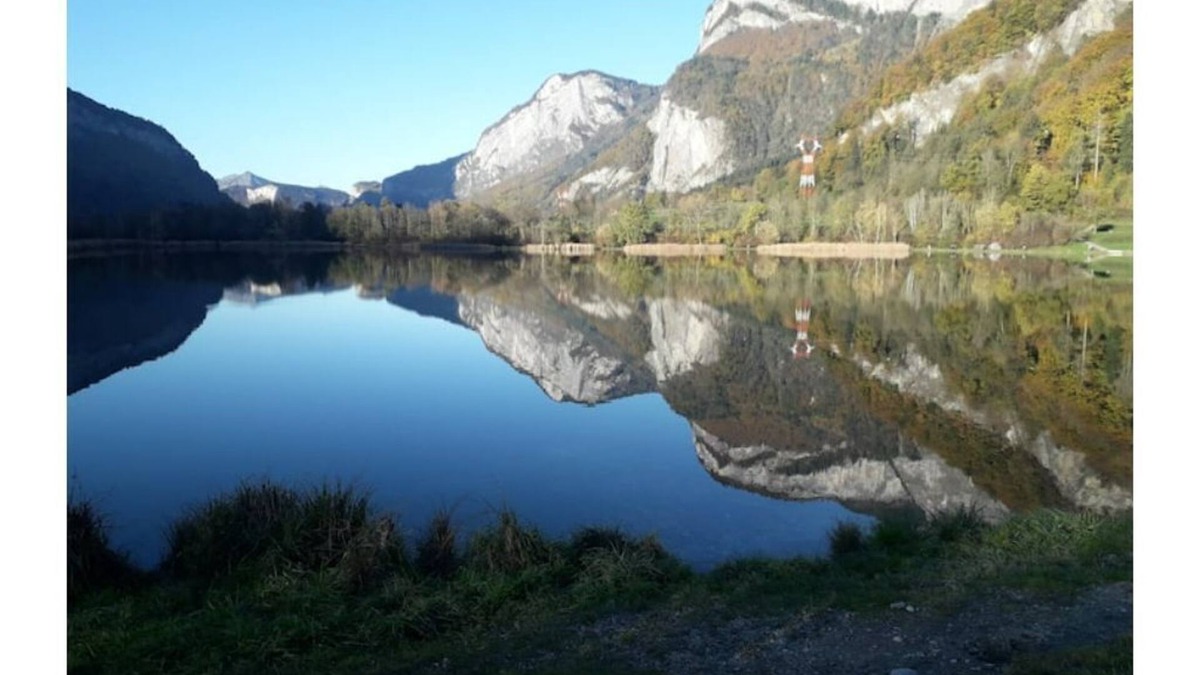 Sallanches Apartment | T2 33 m² with balcony facing Mt Blanc, wifi, quiet area, free parking.