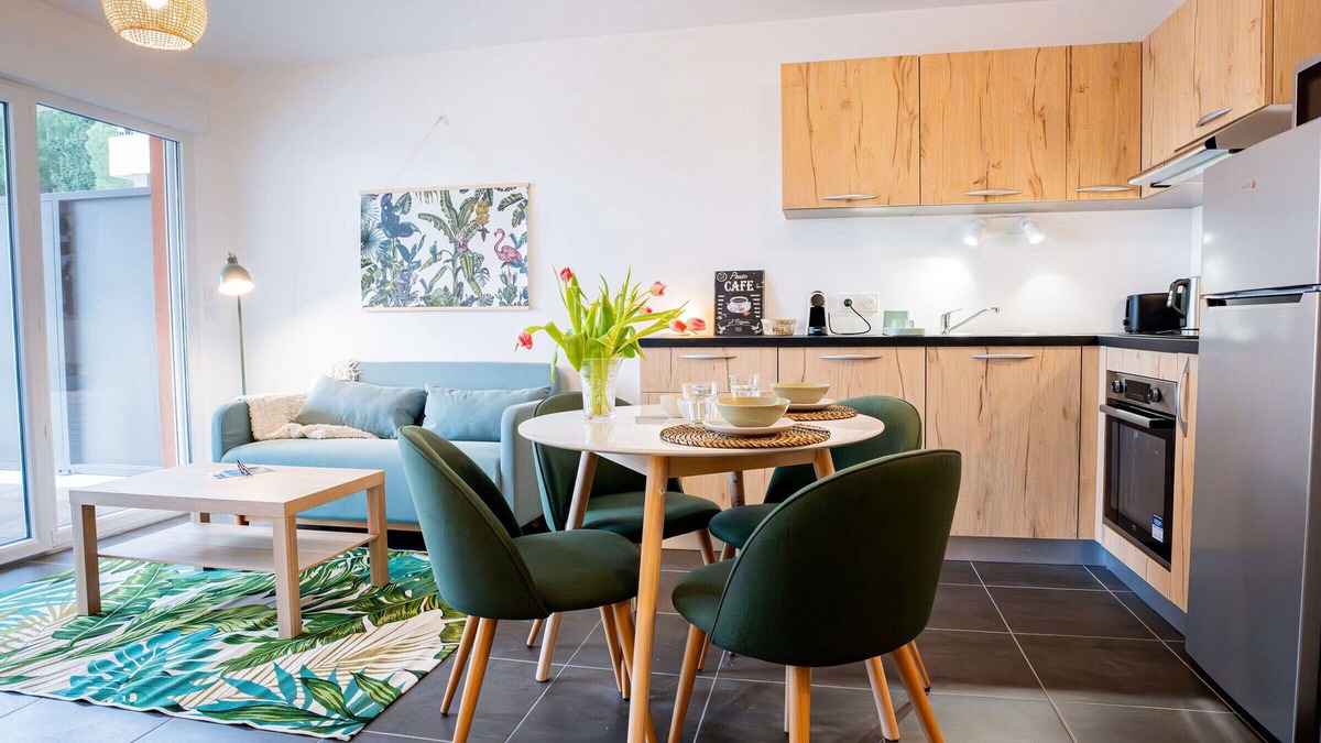 Balaruc-les-Bains Apartment | T2 Apartment with large terrace and parking