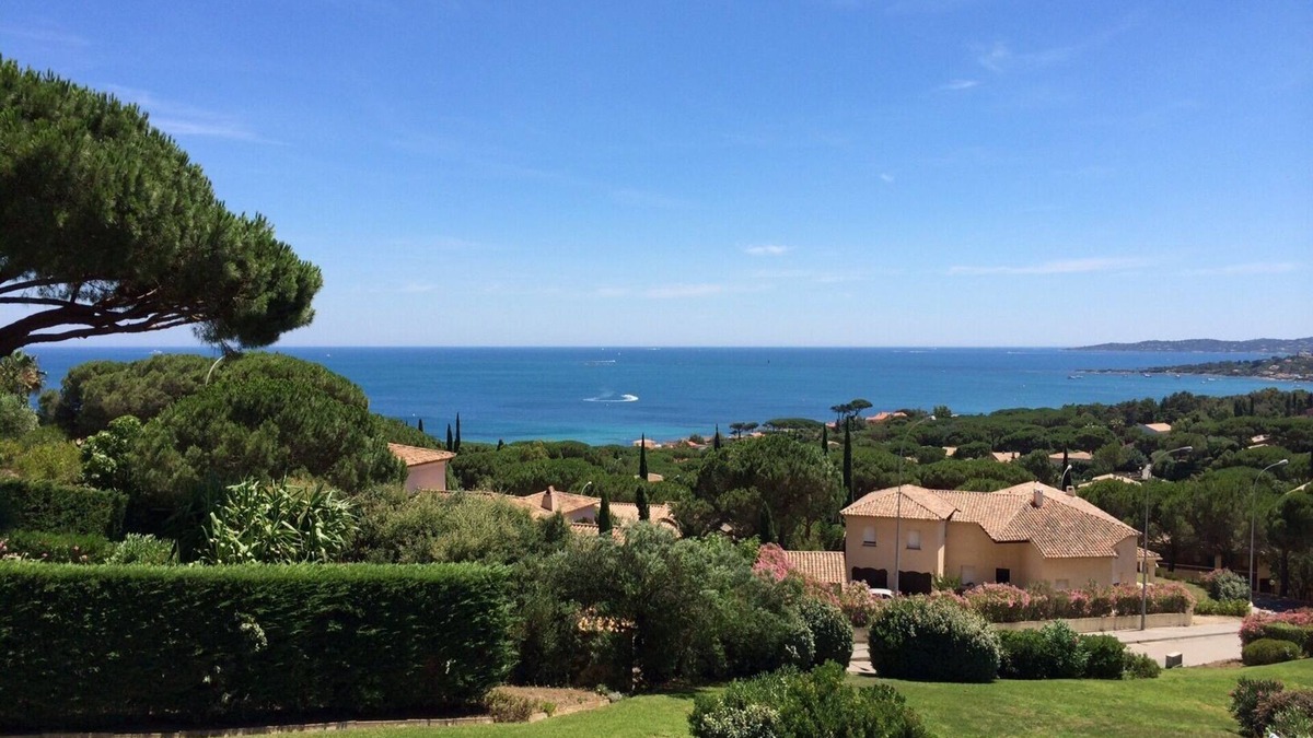 La Nartelle Apartment | T2 apartment in Residence 300m from the beach nice sea view