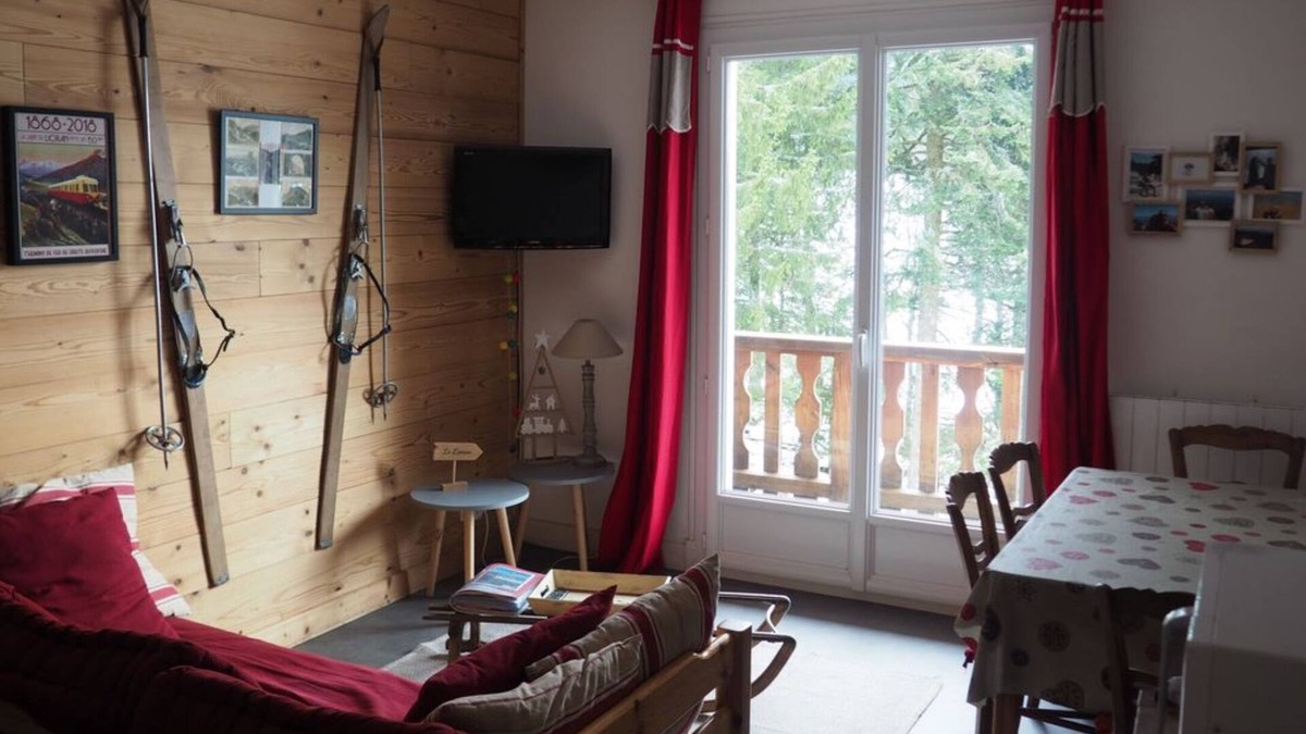 Laveissiere Apartment | T2 apartment in the heart of the resort with heated pool - Le Lioran
