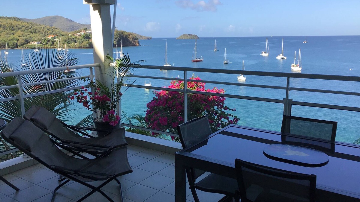 Pointe du Bout Apartment | T2 * Breathtaking sea view Quality fixtures and fittings, 2 minutes walk from the beach