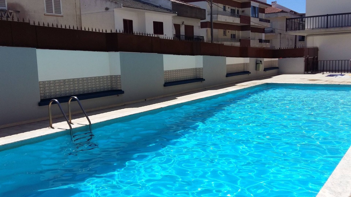 Pedrogao Apartment | T2 by the beach, with pool, WIFI and cable TV, in Praia do Pedrogão
