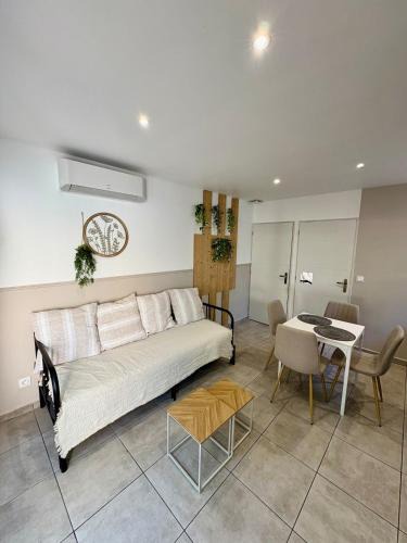 Bas-Vernet Apartment | T2 climatisé à 10 min des plages