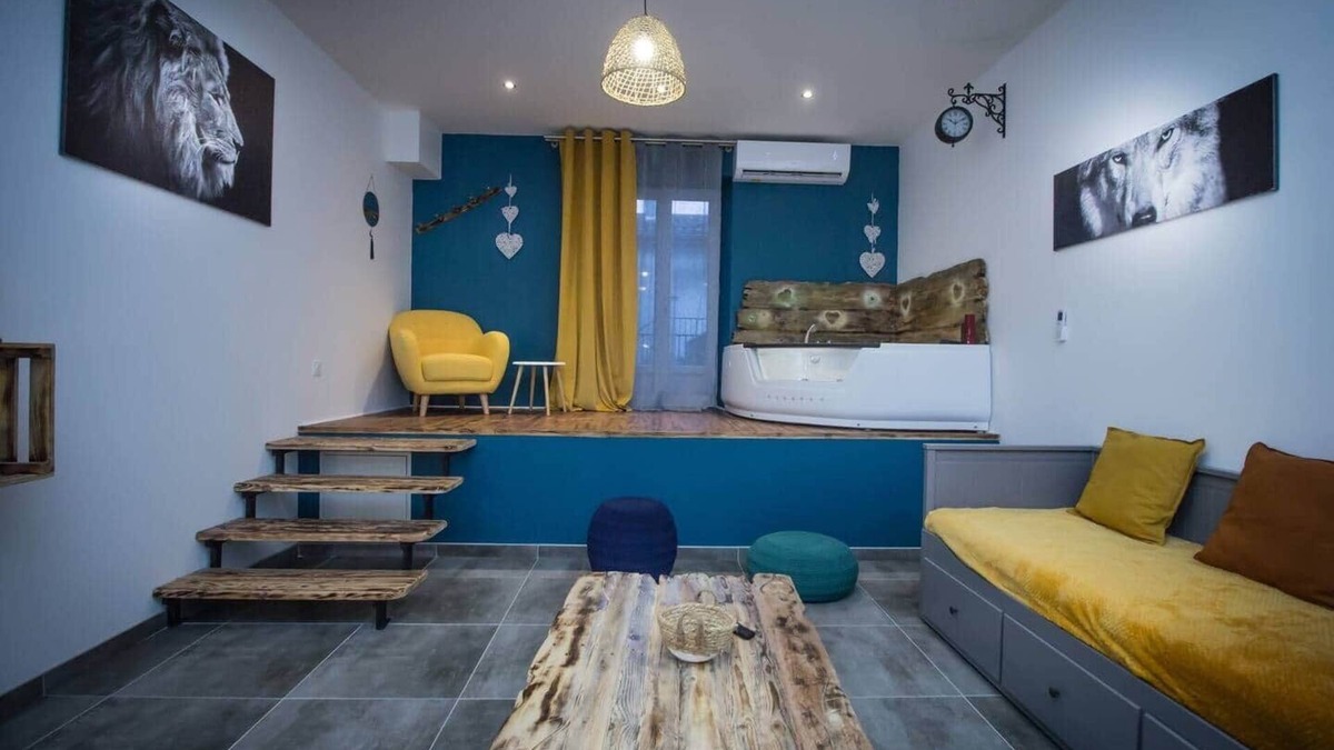 Carcassonne Apartment | T2 with jacuzzi and terrace