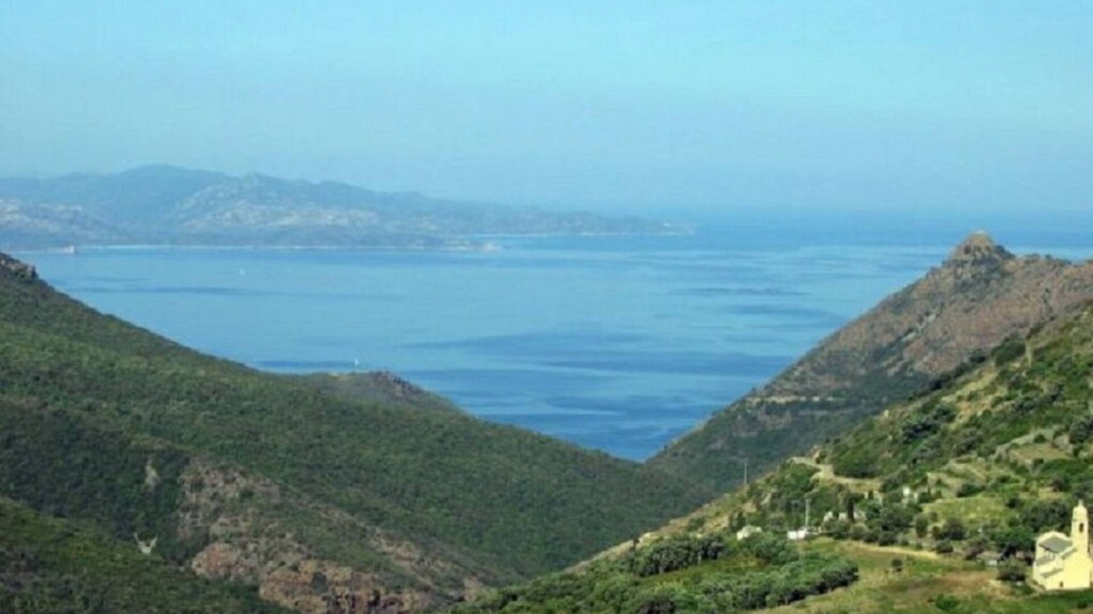 Olmeta di Capocorso Apartment | T3 attic apartment at the beginning of Cap Corse not far from St Florent near sea and mountains