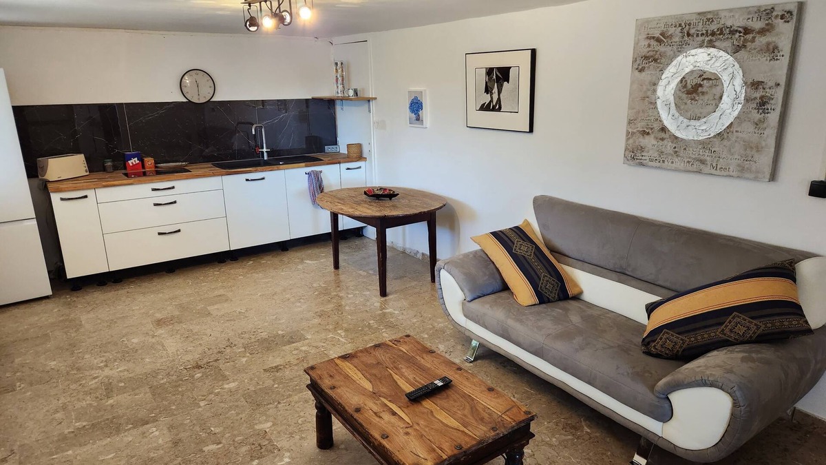 Pezenas Apartment | T3 Dans la sud Avec Piscine et Coin Barbecue