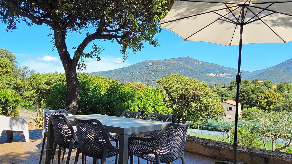 Propriano Apartment | T3 Dolce & Vita D5 with swimming pool and mountain view