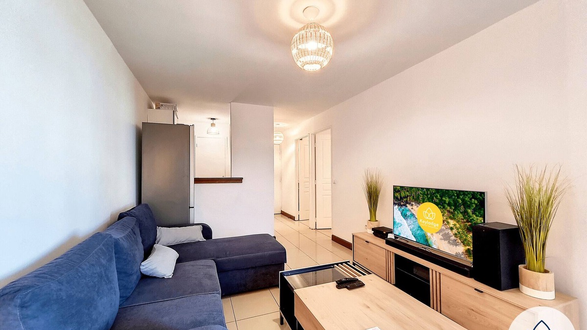Sainte-Clotilde Centre Apartment | T3 – Kheyl Home* - 47 m² - Ste-Clotilde