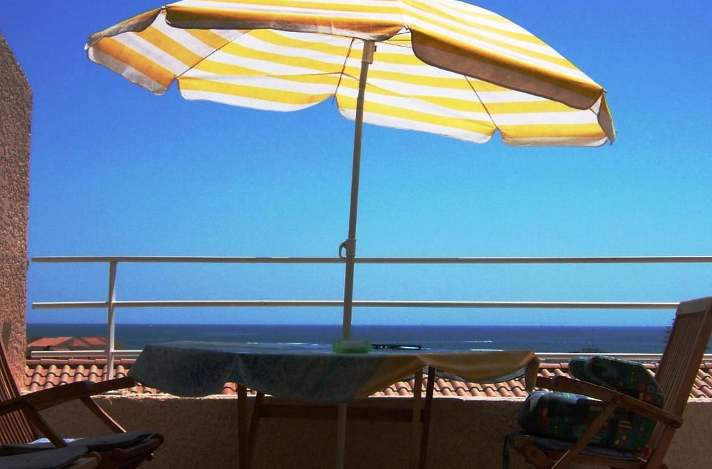 Saint-Pierre-la-Mer House | T3 vue mer et plage, avec wifi et parking