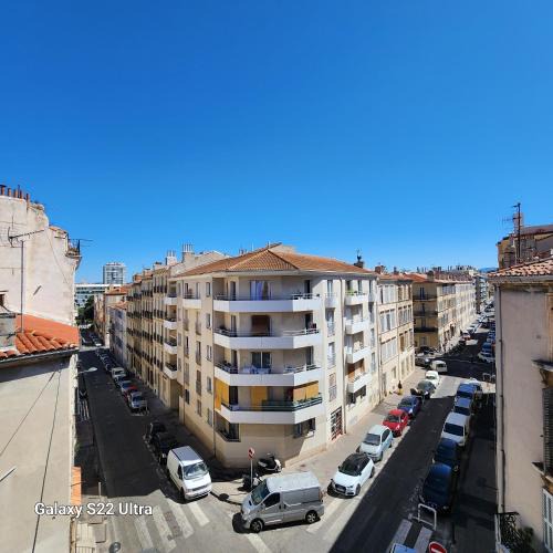 Saint-Lambert Apartment | T4 Rooftop Terrasses