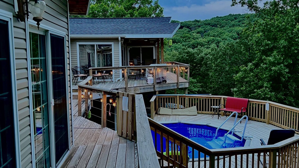 Omaha House | Table Rock Lake View House with private pool and Hot tub!! Marina minutes away