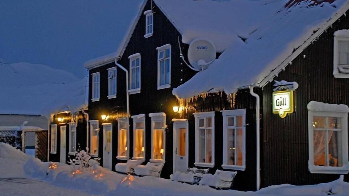 Reydarfjoerdur House | Taergesen Guesthouse