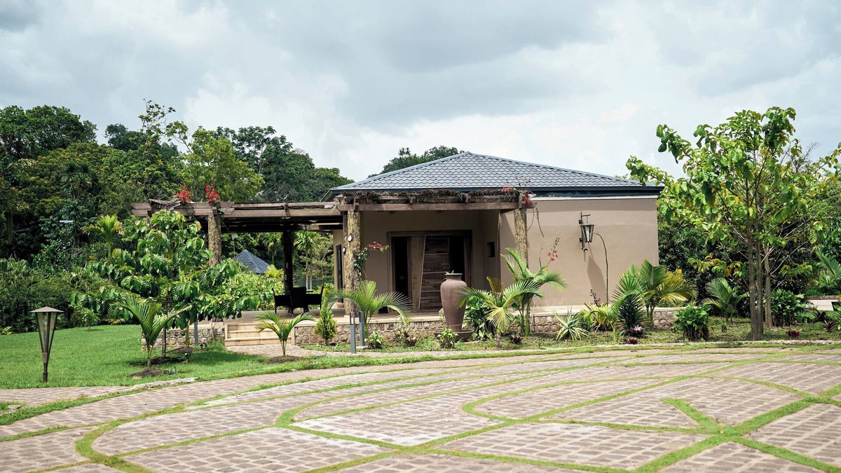 Bangou Hotel | Tagidor Garden Resort & Spa