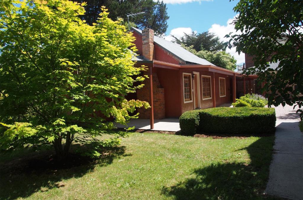 Deloraine House | Tahara Cottage