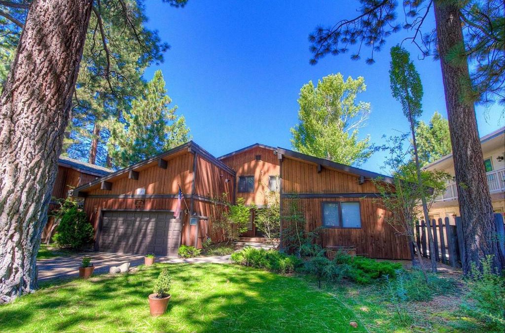 Al Tahoe House | Tahoe Acres by Lake Tahoe Accommodations
