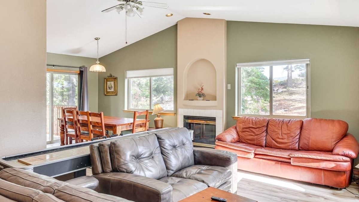 Angora Highlands House | Tahoe Escape | Hot Tub | Games