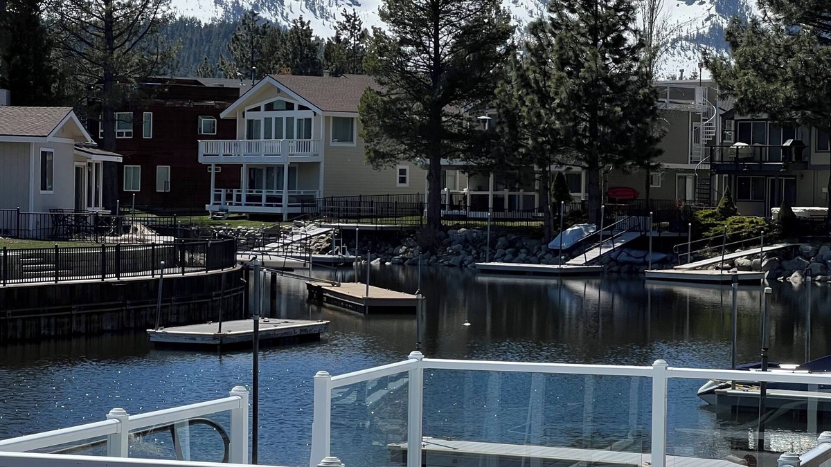 Tahoe Keys House | Tahoe Keys Chalet - Summer Boat Slip Winter Holiday - 30 day requirement