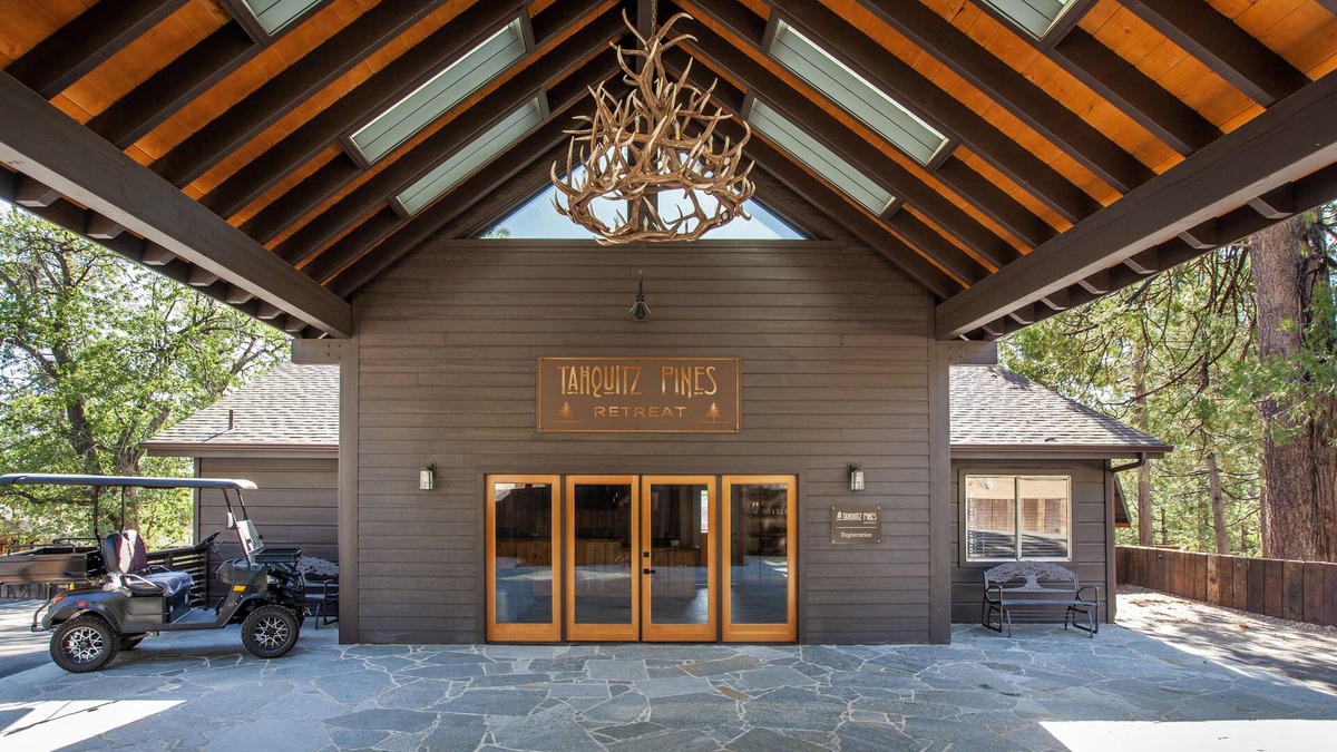 Idyllwild Hotel | Tahquitz Pines Retreat