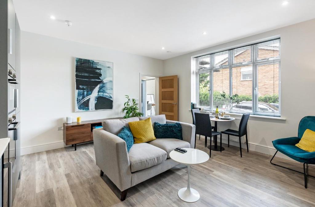 Cambridge Apartment | Tailored Stays - Union lane