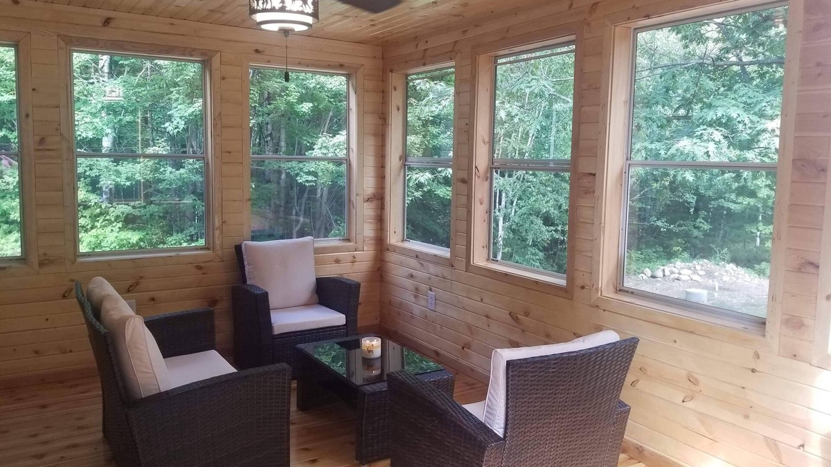 New Post Cabin | Tainter Cabins