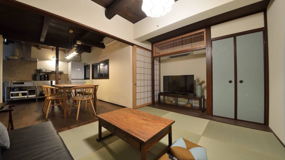 Karasuma Apartment | TAKEYA Gojo East (竹屋五条東館)