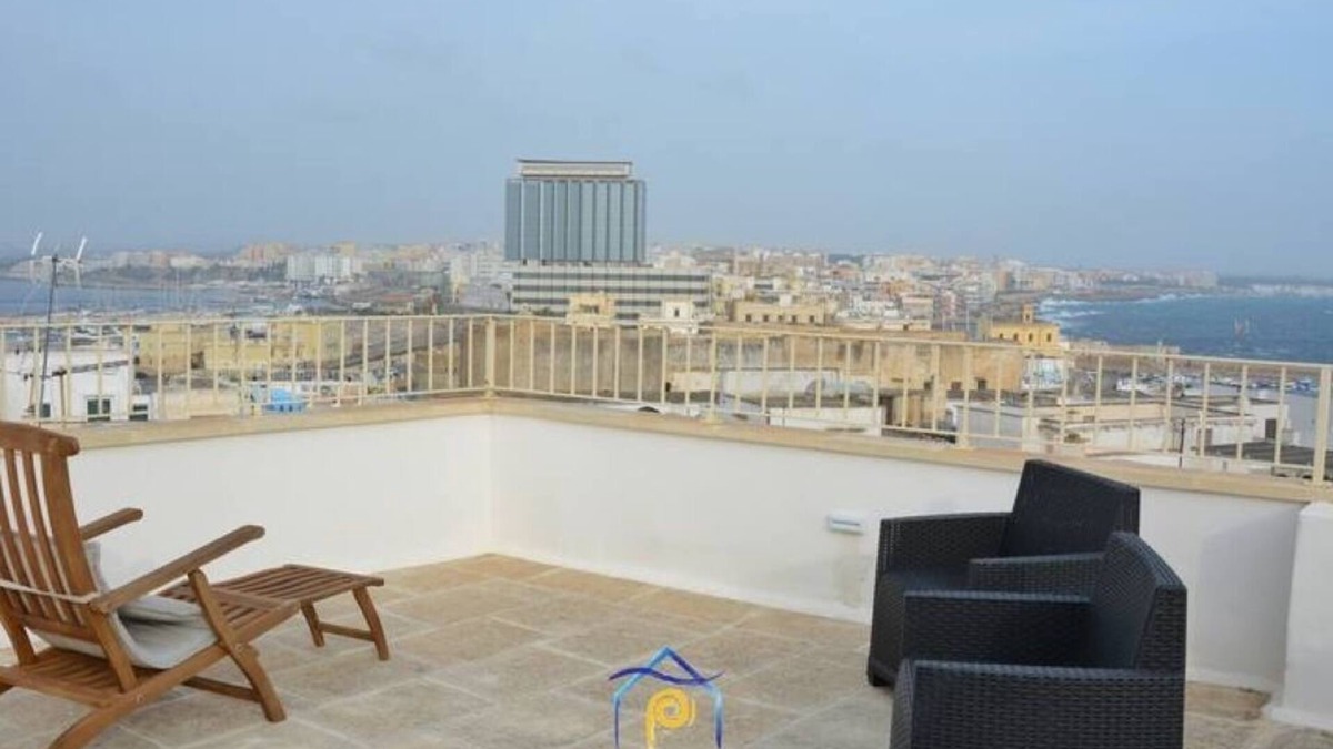 Gallipoli Historic Center Hotel | Talamo Court Room - Scaglione Palace