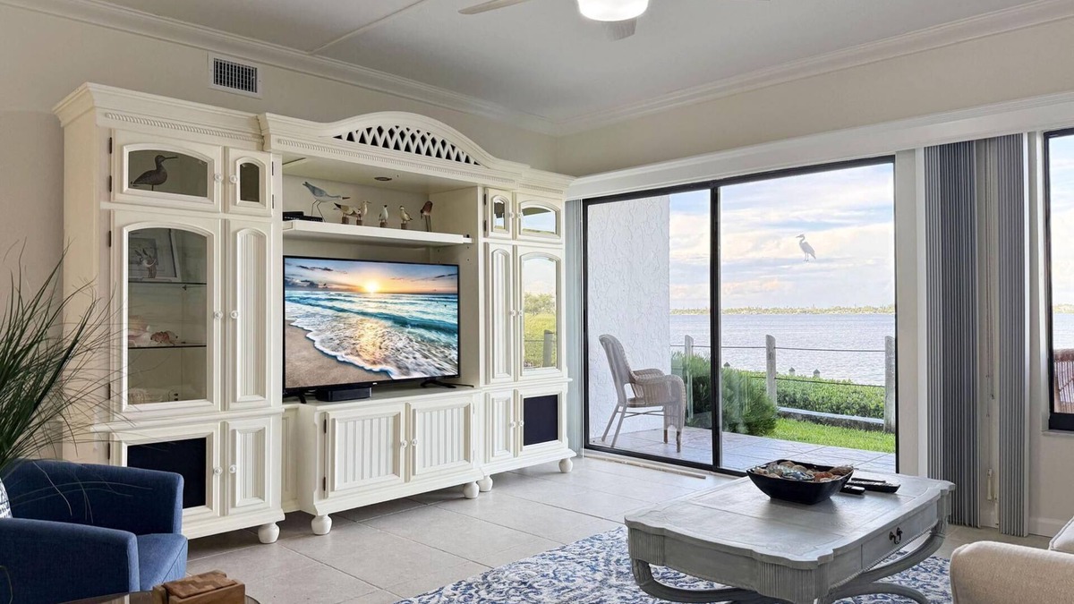 Englewood Condo | Tamarind – 2BR Condo with Lemon Bay Views
