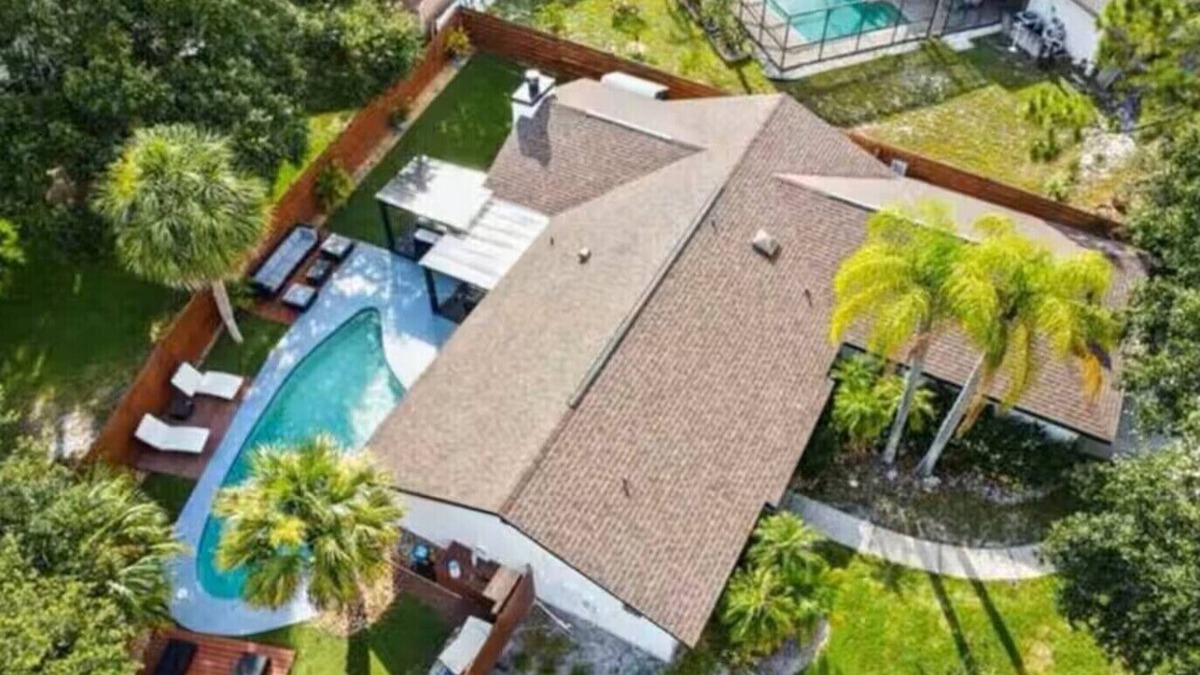 Country Place House | Tampa Oasis · Stylish 3 Bed, 3 Bath Home with Private Pool