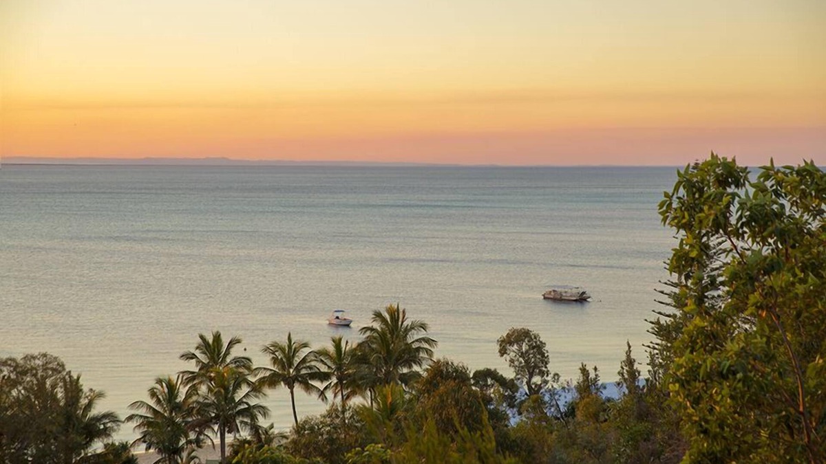 Brisbane Waterfront House | Tangalooma Holiday House