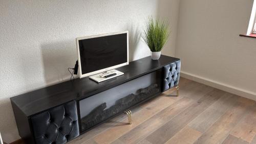 Oberzwehren Apartment | Tannenhaus 3 bedrooms - Monteurwohnung bis 6 Personen - Waschmaschine - Internet