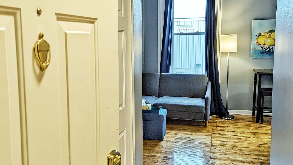Bay City Apartment | Tanner Bldg Apt 9 - 1 Bedroom (Downtown)