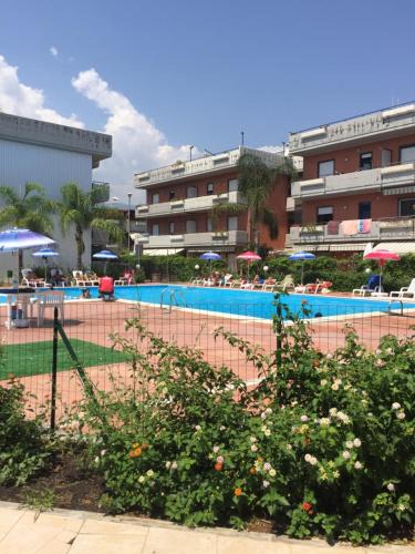 Fondachello Apartment | Taormina Mare Piscina Fondachello
